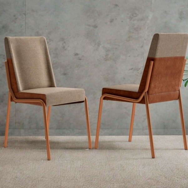 CJ 02 CADEIRAS CARRARO HUG 1749 COURINO CARAMELO/AREIA C/ TUBO ROSE